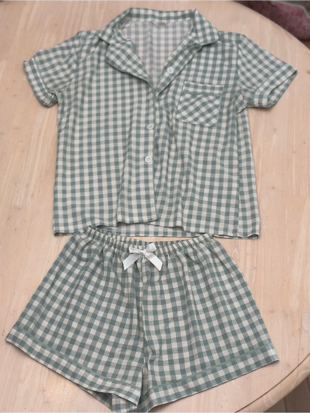 Plaid Pajama 2-Piece Set LIKE NEW